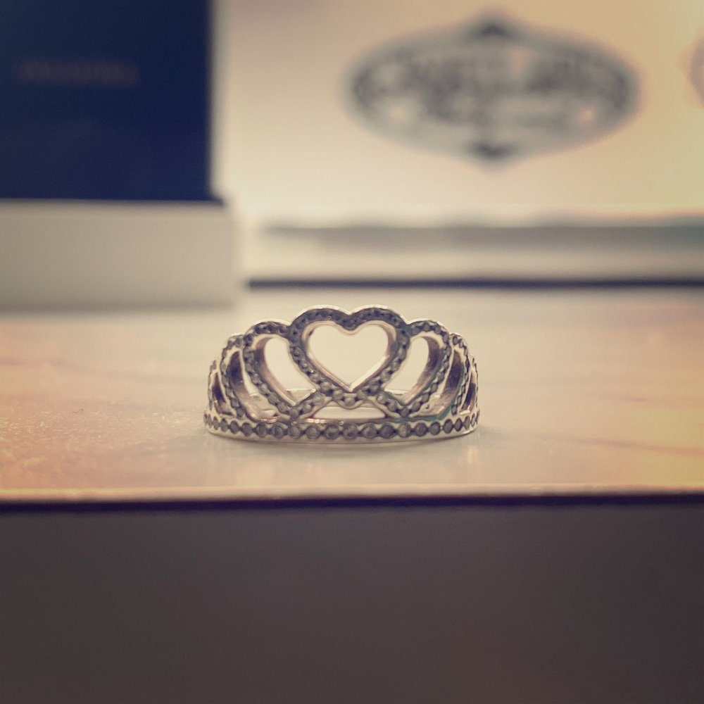 Hearts Tiara Pandora Ring